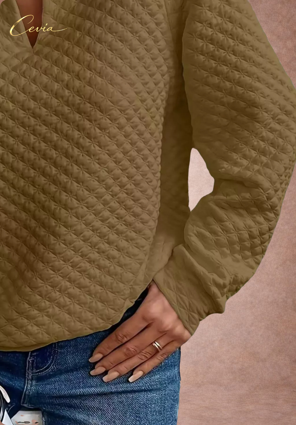 The Aveline Diamond-Texture Top