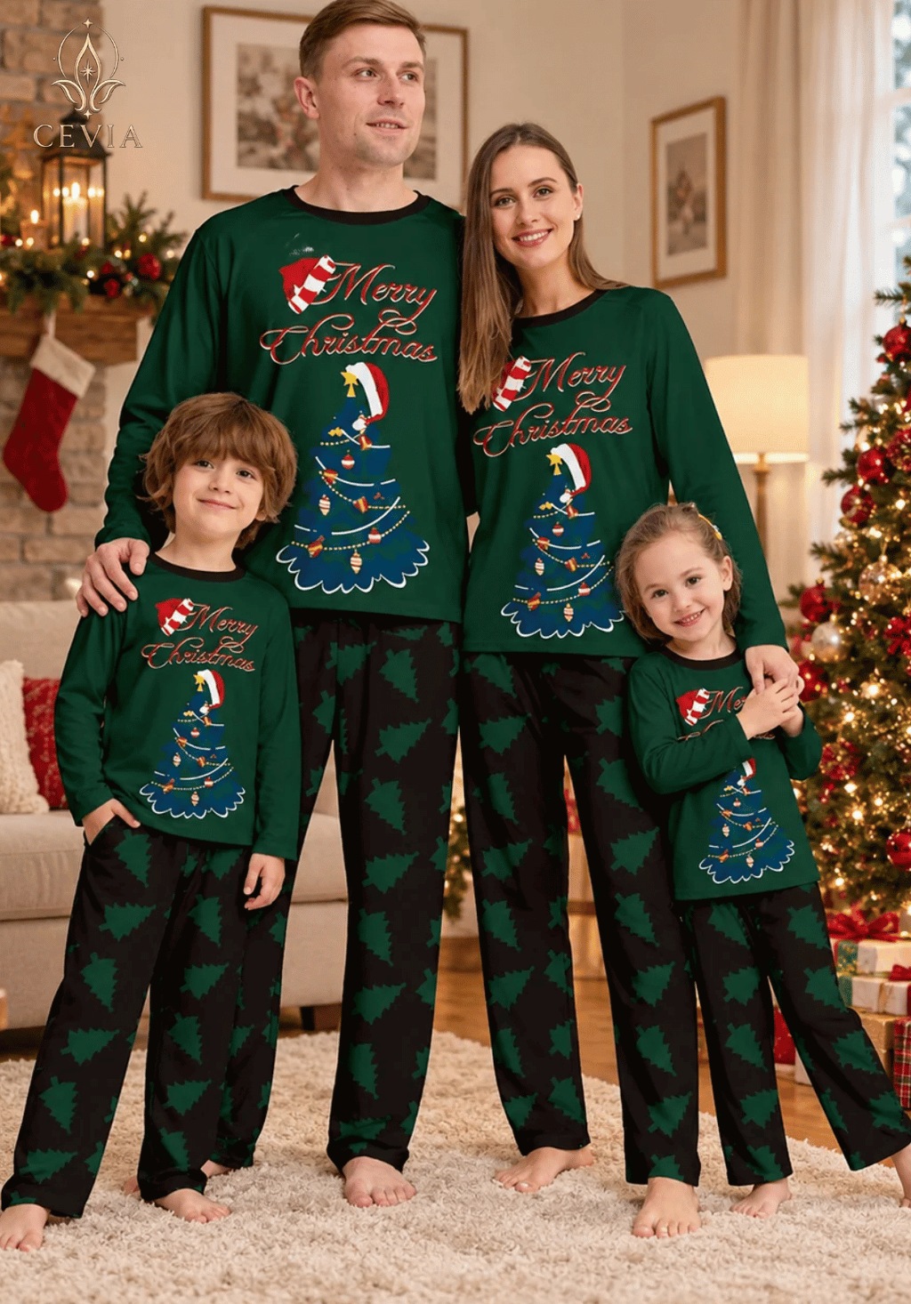 Weihnachtliche Familien-Pyjama-Sets im Partnerlook — Evergreen Wishes