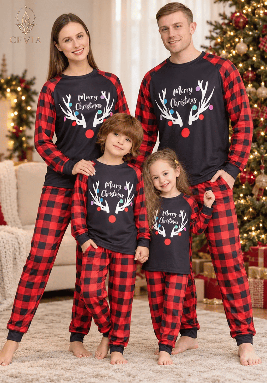 Kerst Familie Matching Pyjamasets — Rudolph's Festive Cheer
