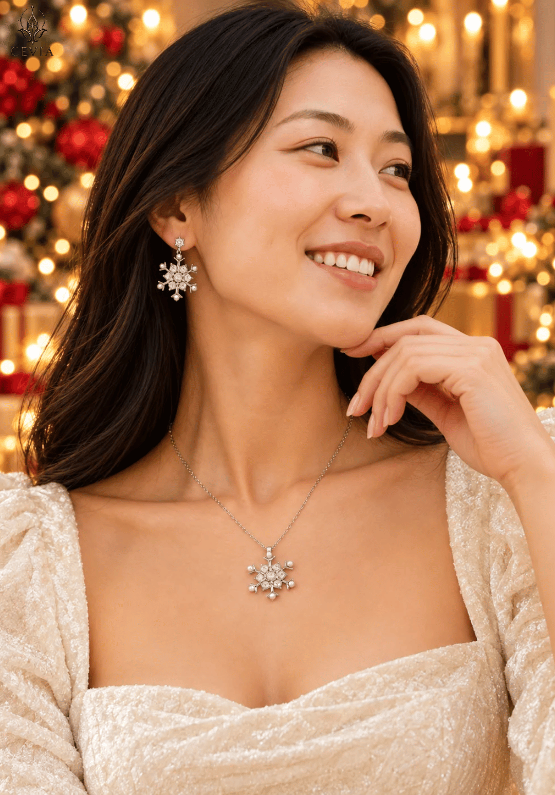The Winter Brilliance Snowflake Necklace & Earrings Set