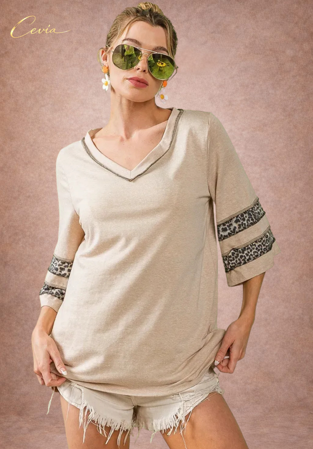 Leopard Band V-Neck Knit Top