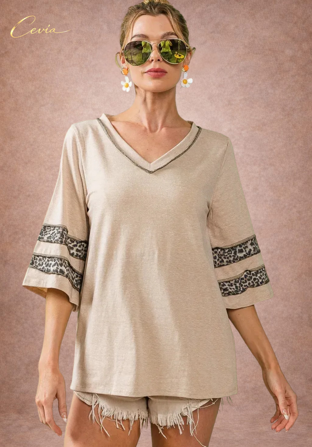 Leopard Band V-Neck Knit Top