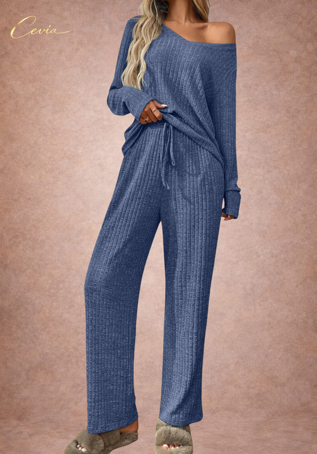 Azure-Ribbed Lounge Set