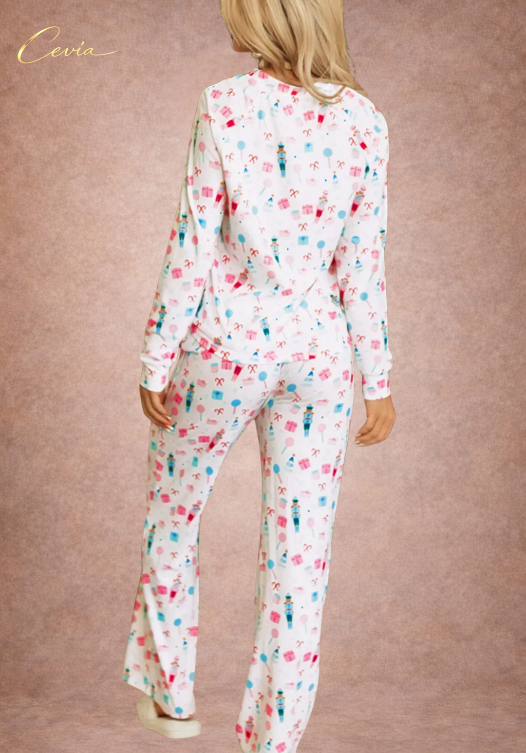 The Noëlla Festive Comfort Set