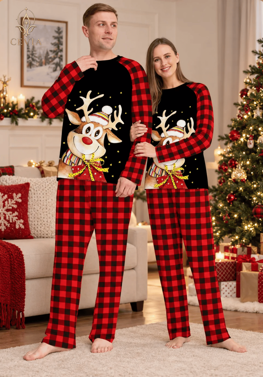 أطقم بيجامات كريسماس عائلية متطابقة — Reindeer Buffalo Plaid