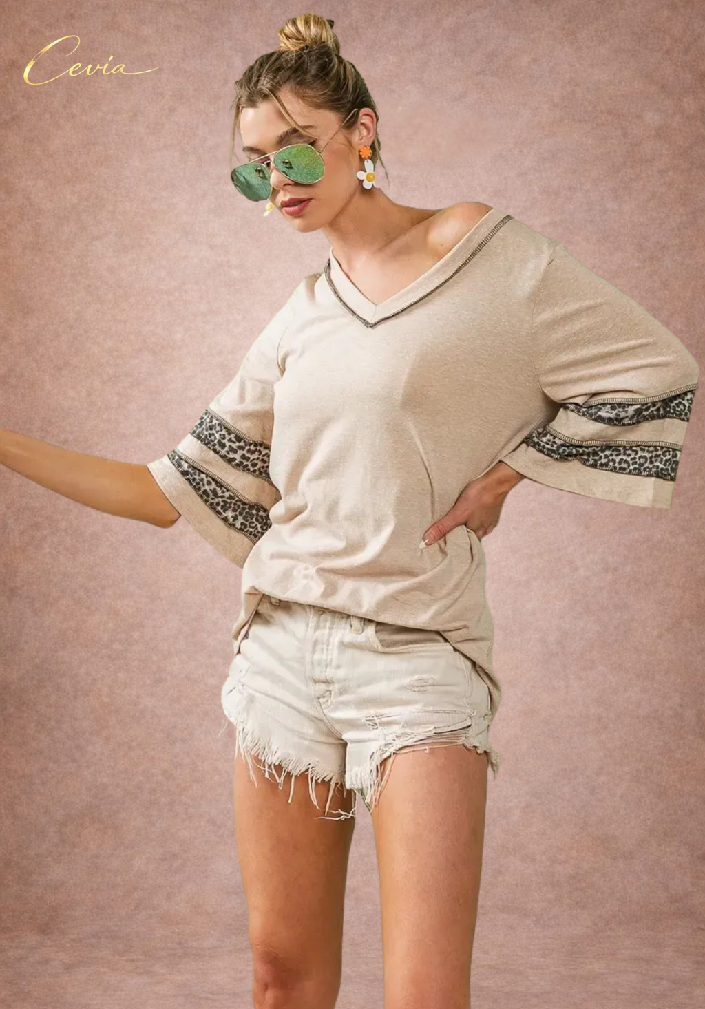 Leopard Band V-Neck Knit Top