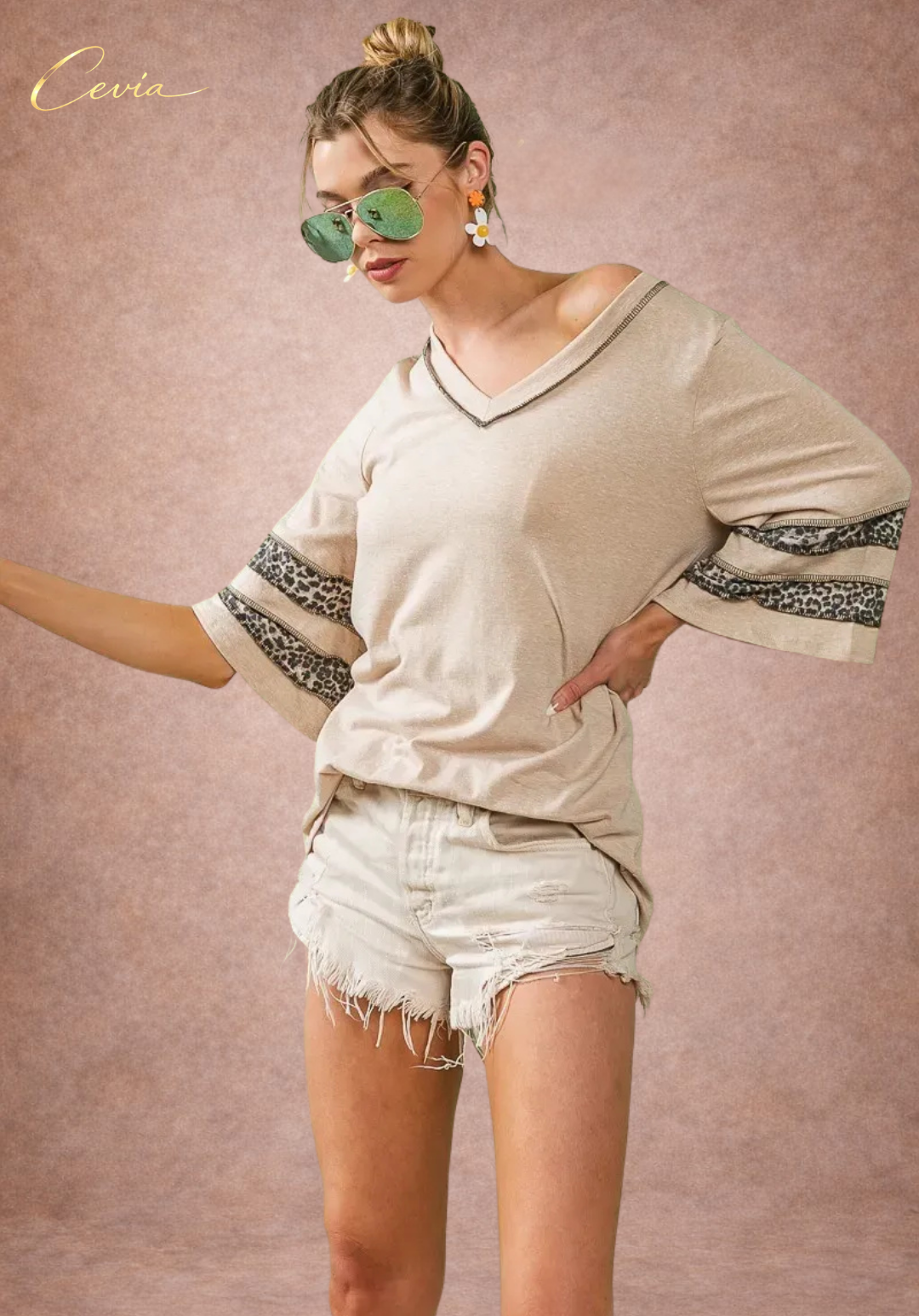 Leopard Band V-Neck Knit Top