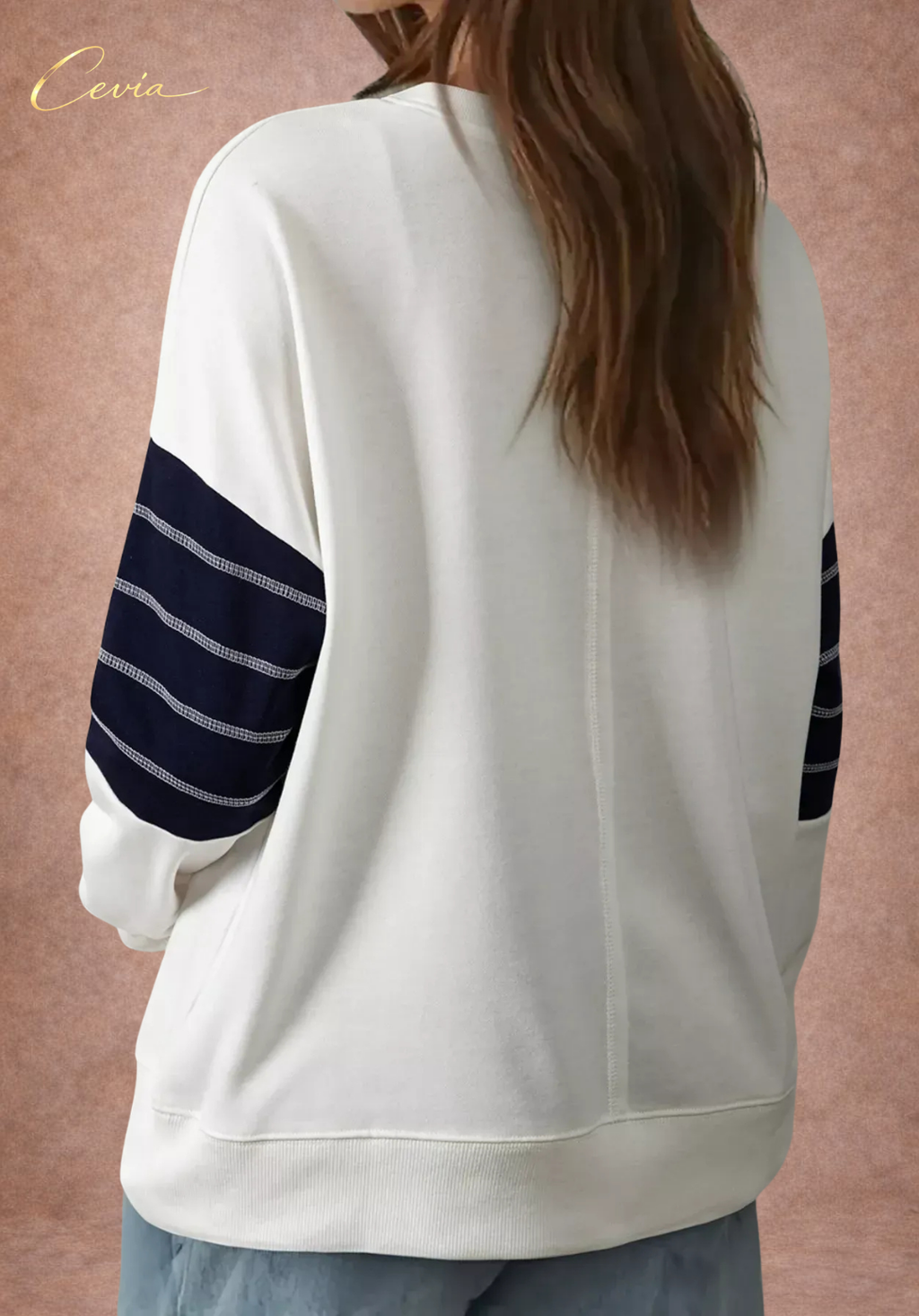 The Navarre Contrast-Pocket Casual Top