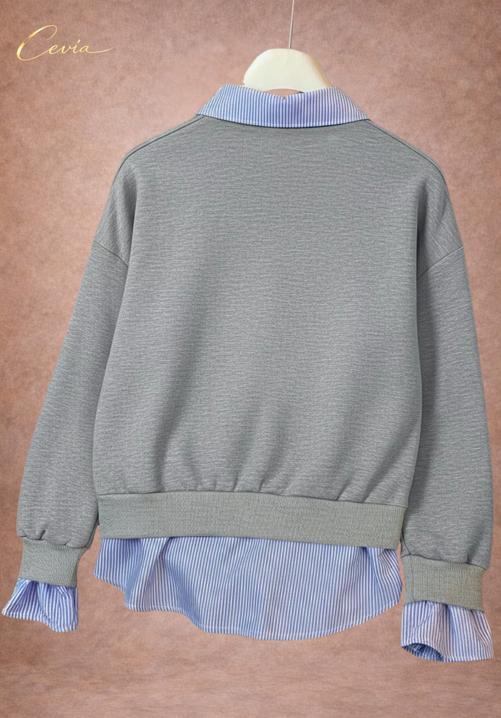 The Éloane Layered-Contrast Collared Top