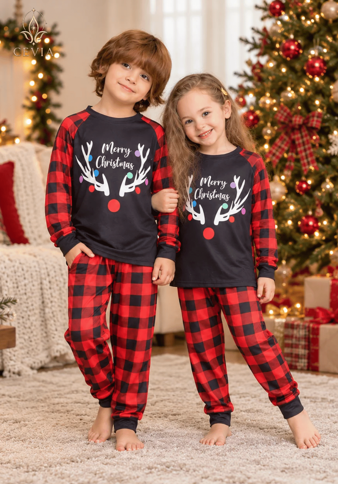 أطقم بيجامات كريسماس عائلية متطابقة — Rudolph's Festive Cheer