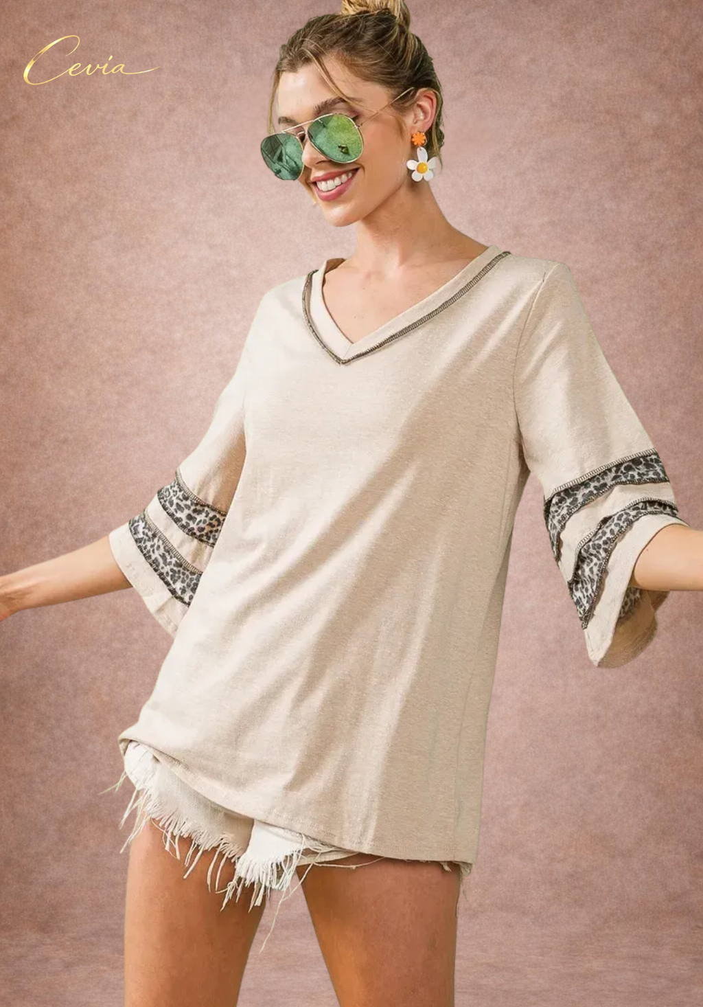 Leopard Band V-Neck Knit Top
