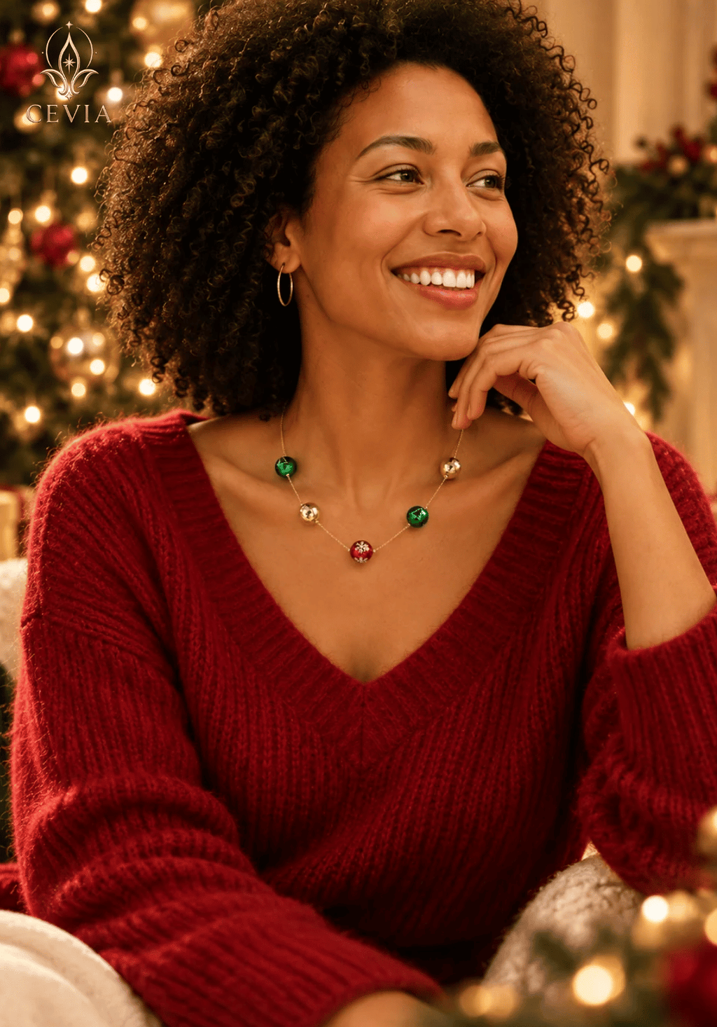 قلادة Merry Bauble اللافتة
