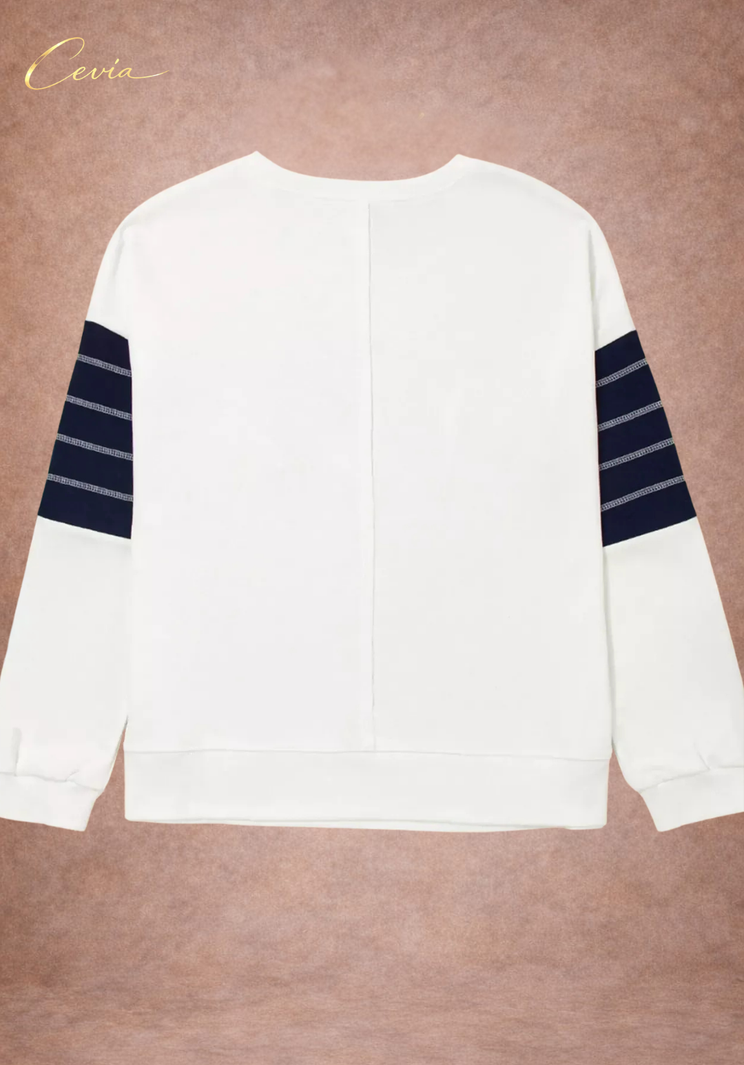 The Navarre Contrast-Pocket Casual Top
