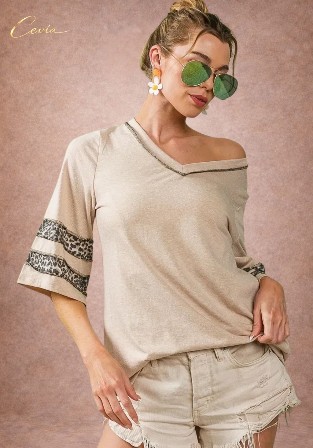 Leopard Band V-Neck Knit Top