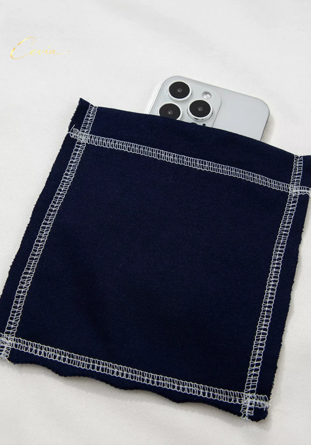 The Navarre Contrast-Pocket Casual Top