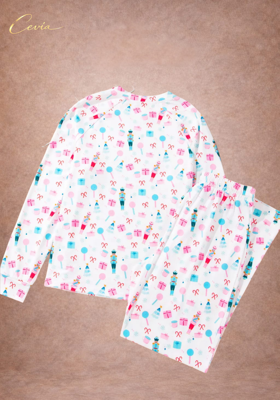 The Noëlla Festive Comfort Set