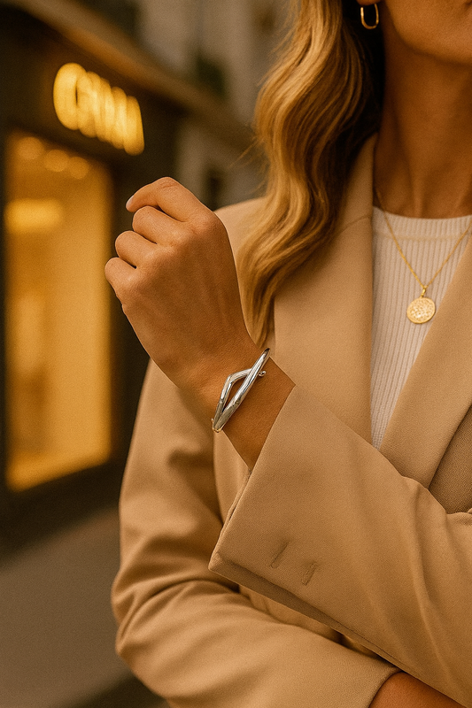 The Horizon Twist Bracelet