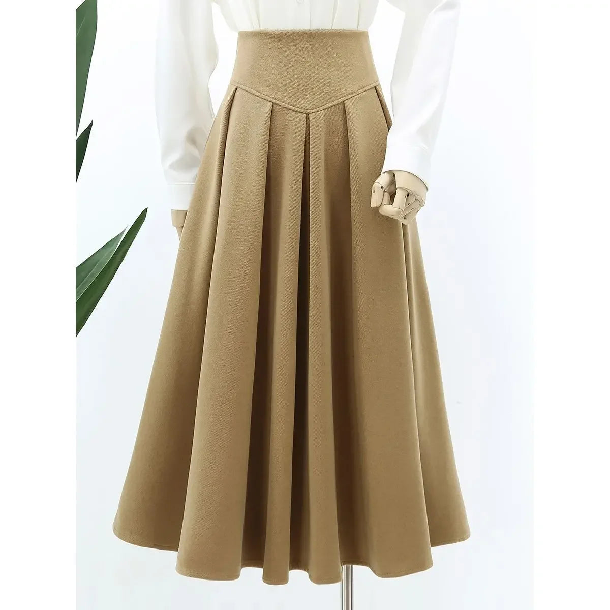 The Evanna Pleated Midi Skirt